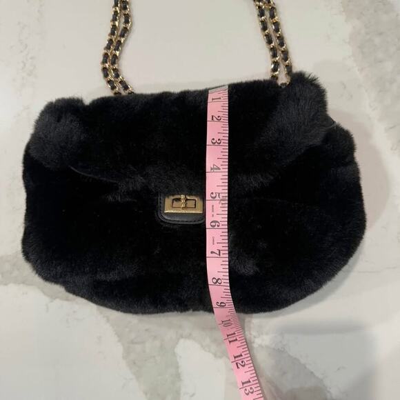 Expressions NYC Vegan Fur Bag Womens Black Faux Fur Shoulder Chain Handbag Purse - Picture 10 of 10
